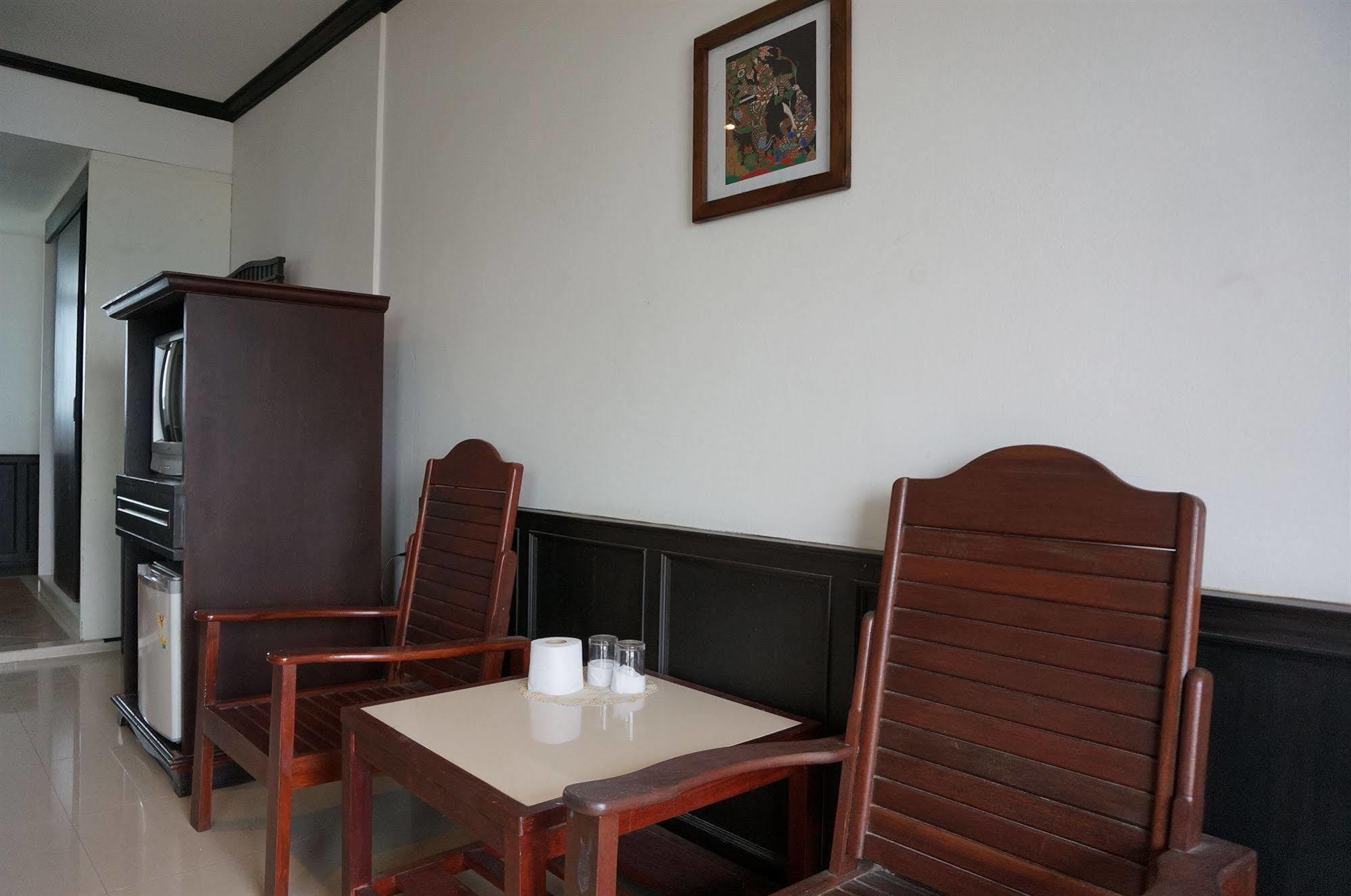 Sand Inn Hotel Hua Hin Dış mekan fotoğraf